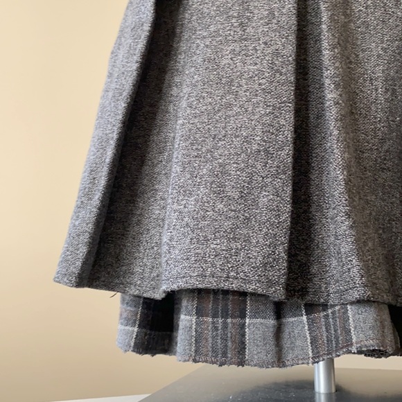 pleated layered skirt - Picture 4 of 5